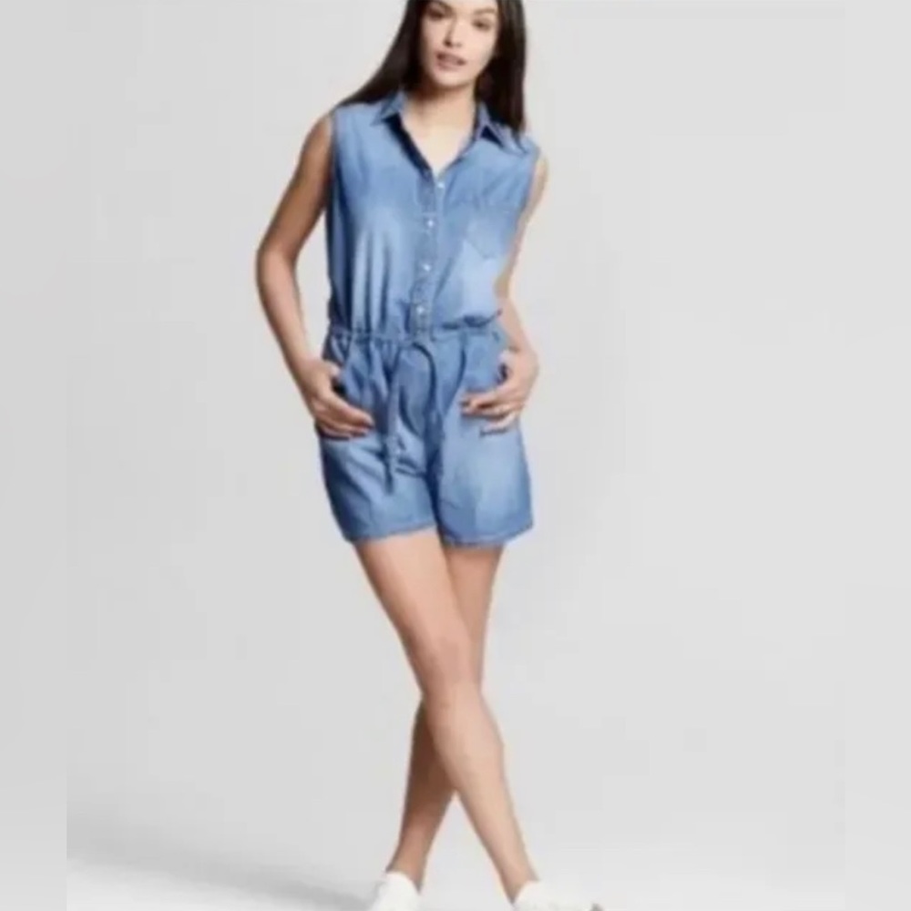 Universal Threads Women's Denim Blue Jean Adjustable Sleeveless Romper w/Pockets